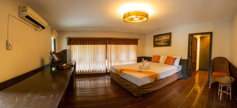 Inrawadee Resort Cottage Double Bed 6