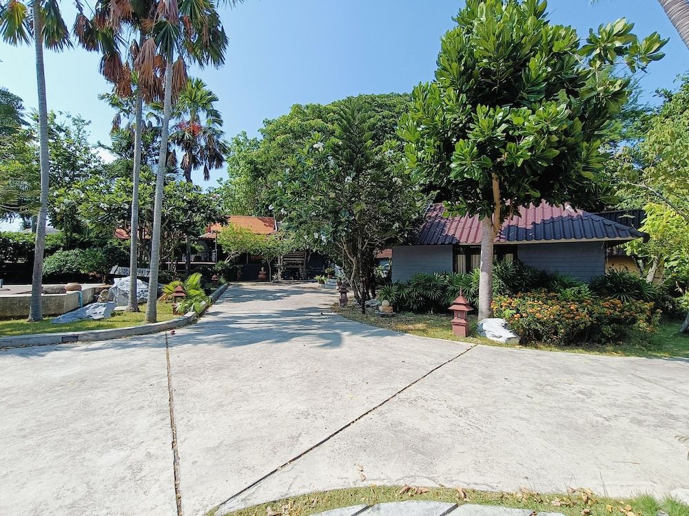 Children's play area - outdoor