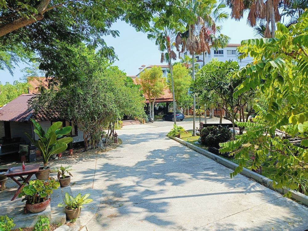 Children's play area - outdoor