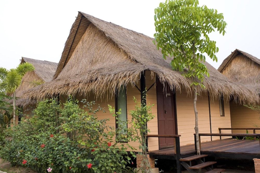 undefined Inrawadee Resort 2