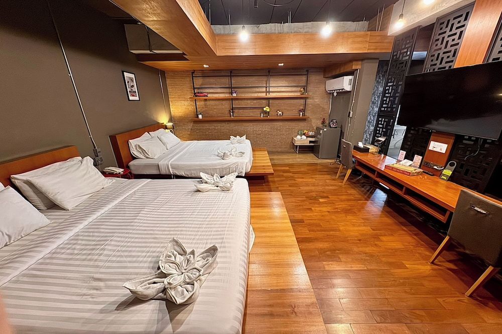 The Loft Room Nimman Grand Deluxe Room 5