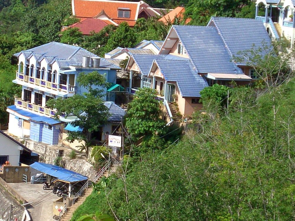 undefined OYO 851 On Hill Residence Patong 5