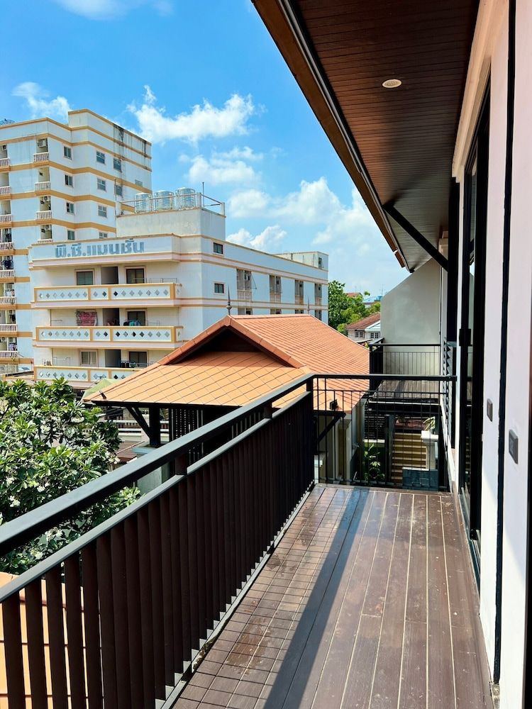 undefined Yotaka Bangkok Hotel 7