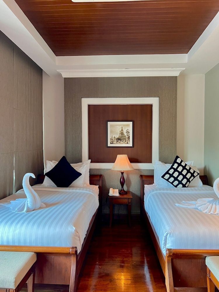 Yotaka Bangkok Hotel Twin Room, 2 Twin Beds 2