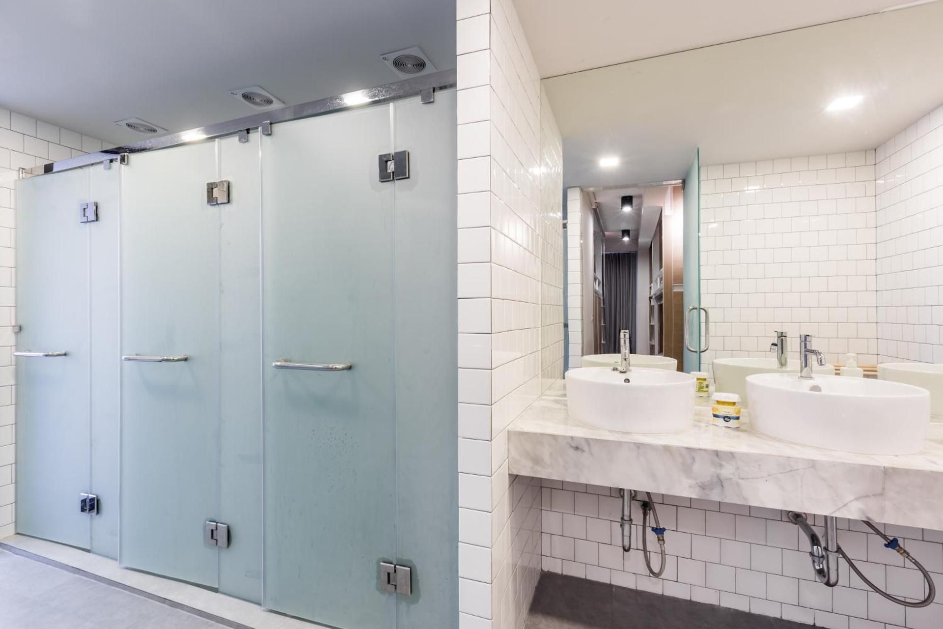 undefined Snoozz Hotel - Hostel 7