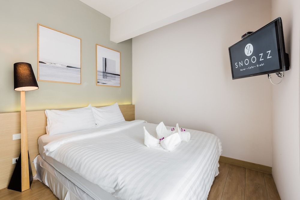 Snoozz Hotel - Hostel Superior Double Room