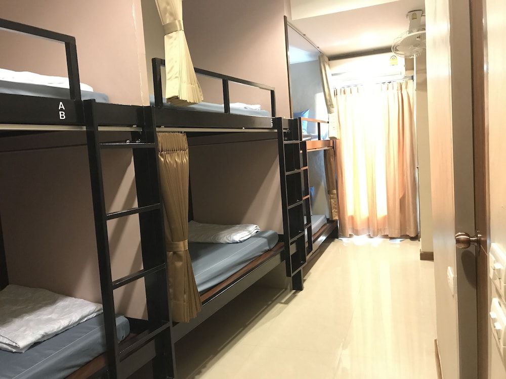 Restiny Hostel Family Room 6 Beds 6