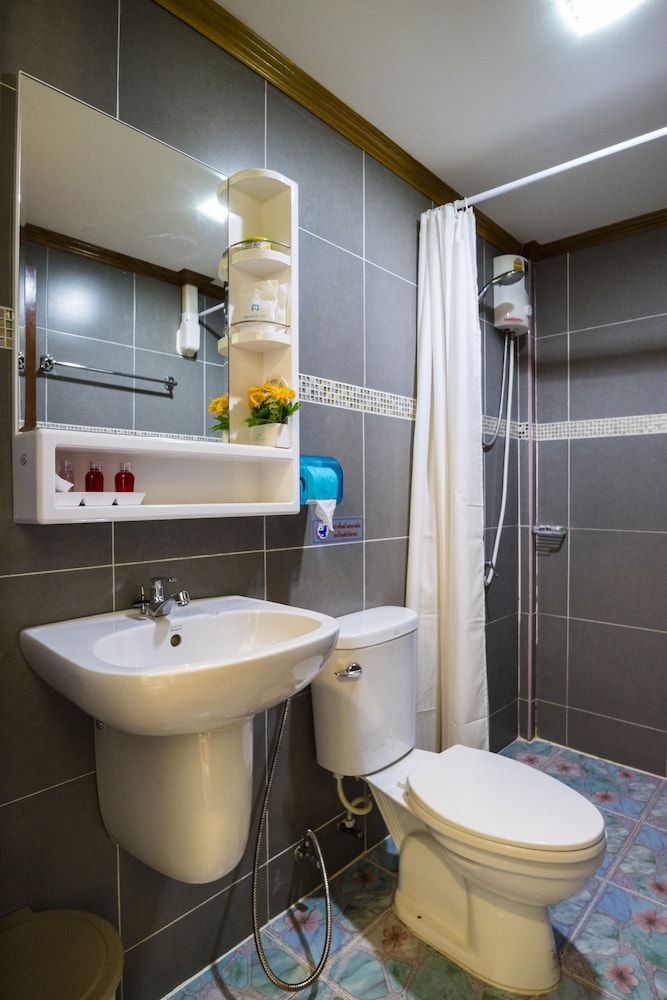 Coco Bella Resort Bungalow Twin Bed 6