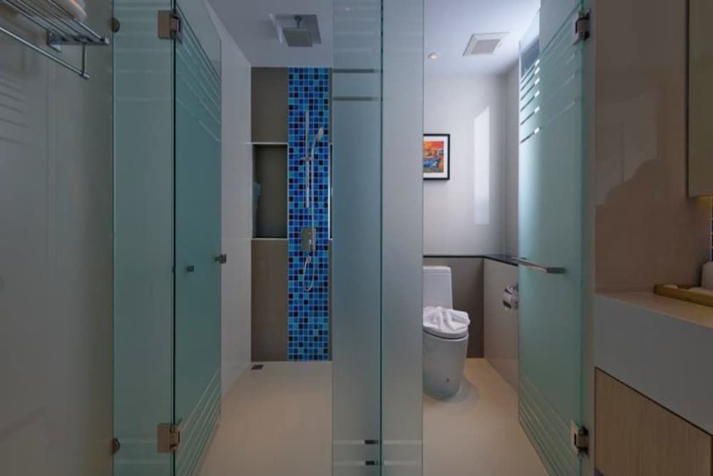 Deep Blue Z10 Pattaya Standard Room 8