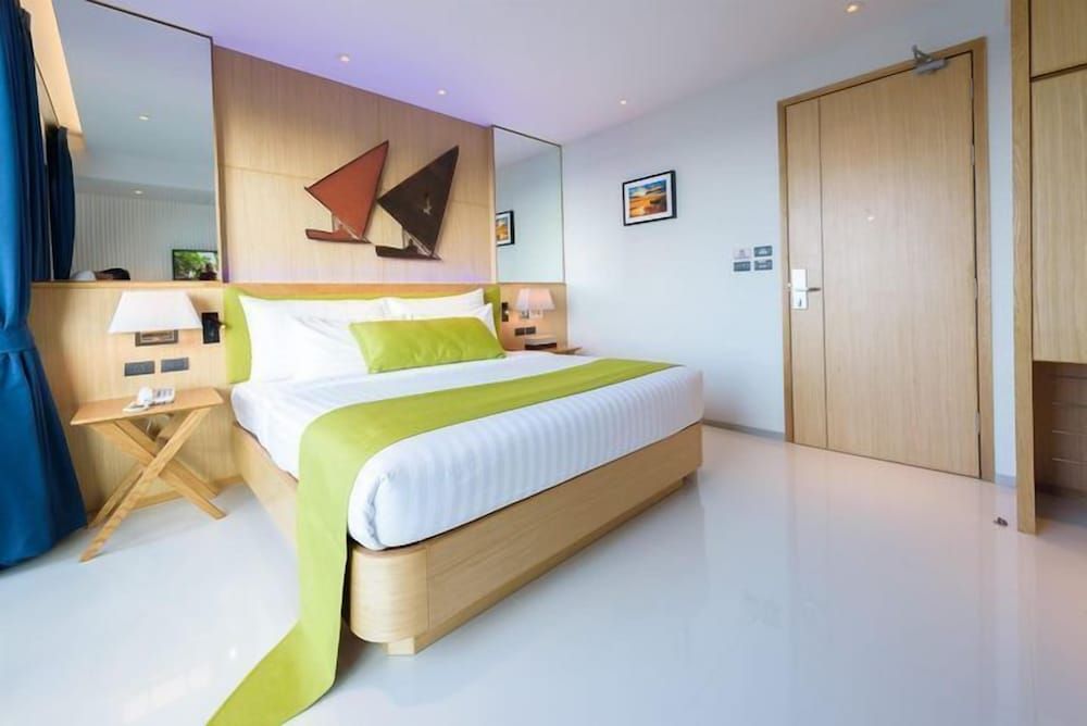 Deep Blue Z10 Pattaya