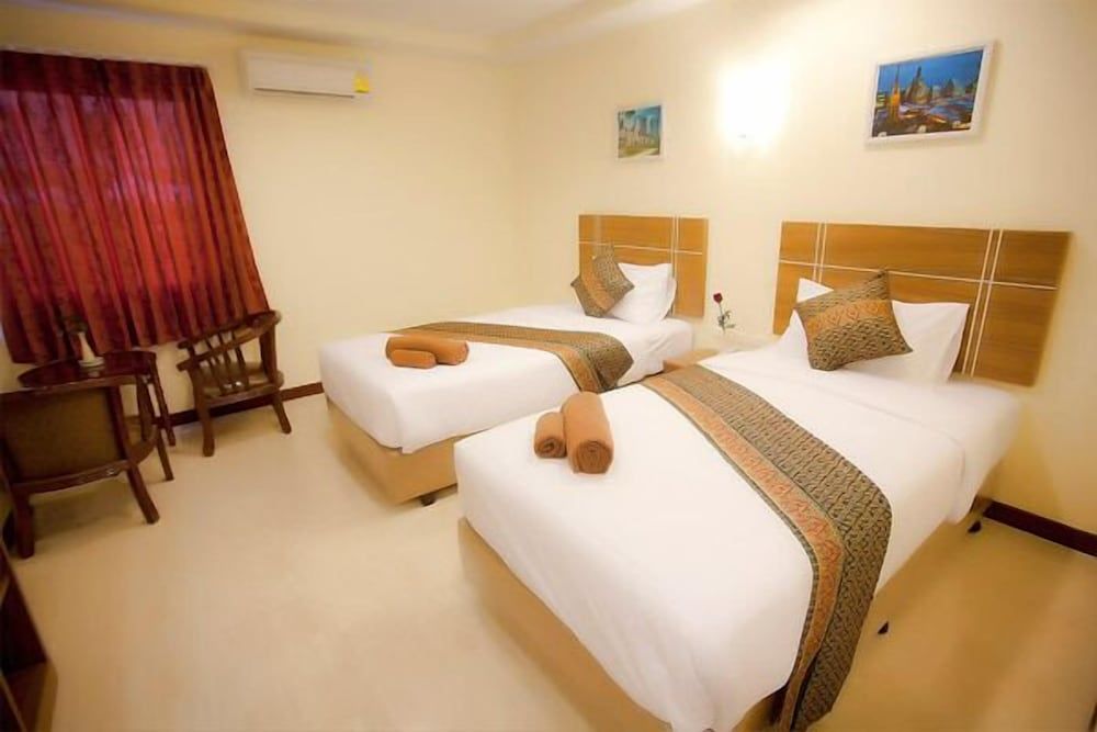 undefined Iris Residence 10