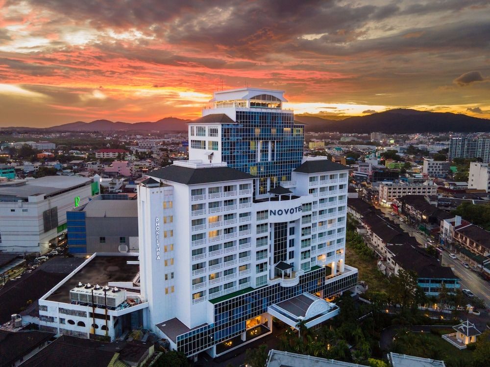 undefined Novotel Phuket City Phokeethra Hotel 7
