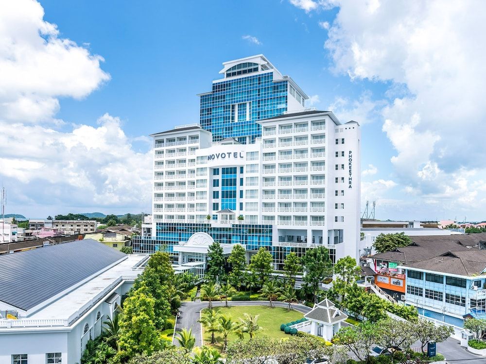 undefined Novotel Phuket City Phokeethra Hotel 3