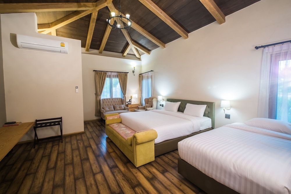 Mela Garden Retreat Cottage Stone Cottage