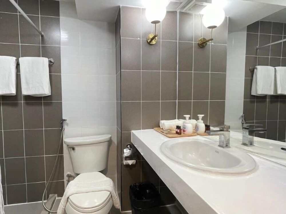 R1 Nimman Hotel Chiangmai Standard Twin Room 4