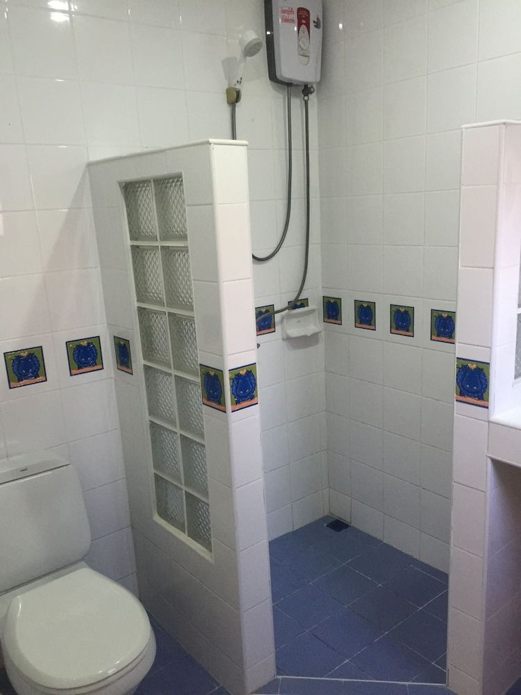 Lyndale Lodge Standard Double Room 4