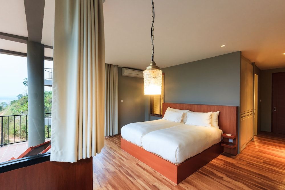 Sirinati Khao Kho National Park Deluxe Room, Upper Floor 4