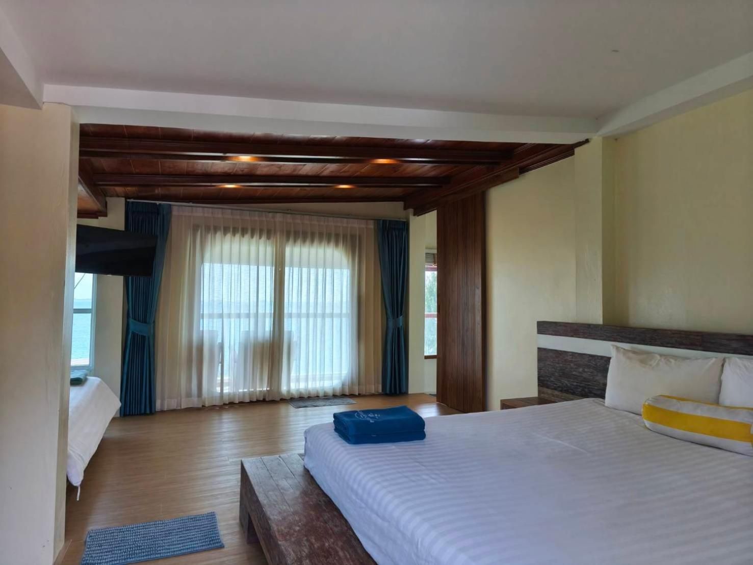 Triple Room with Sea View