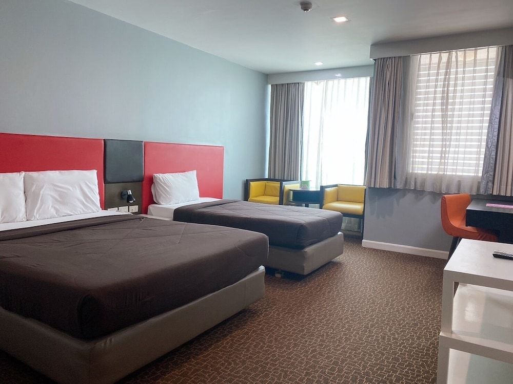 Thamrongin Hotel Standard Room 4