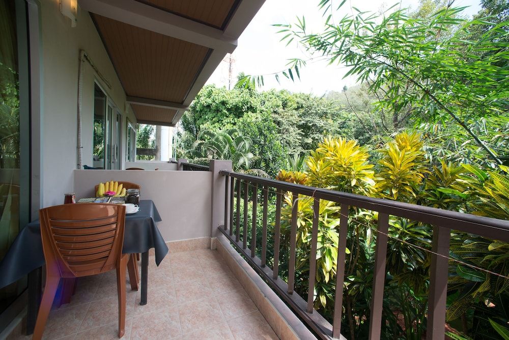 Srichada Hotel Khaolak Superior Queen Room 5