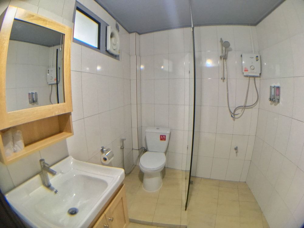 Srichada Hotel Khaolak Double room with balcony 11