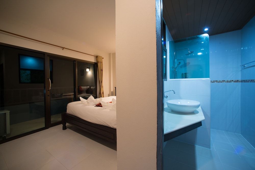 Srichada Hotel Khaolak Superior Double Room 4