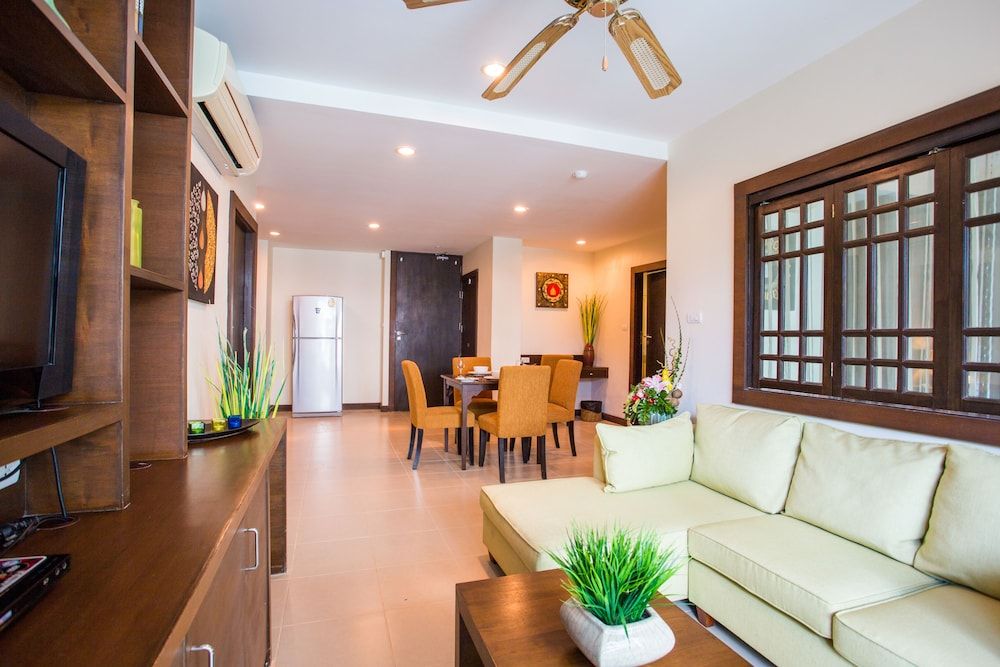 undefined Arisara Place