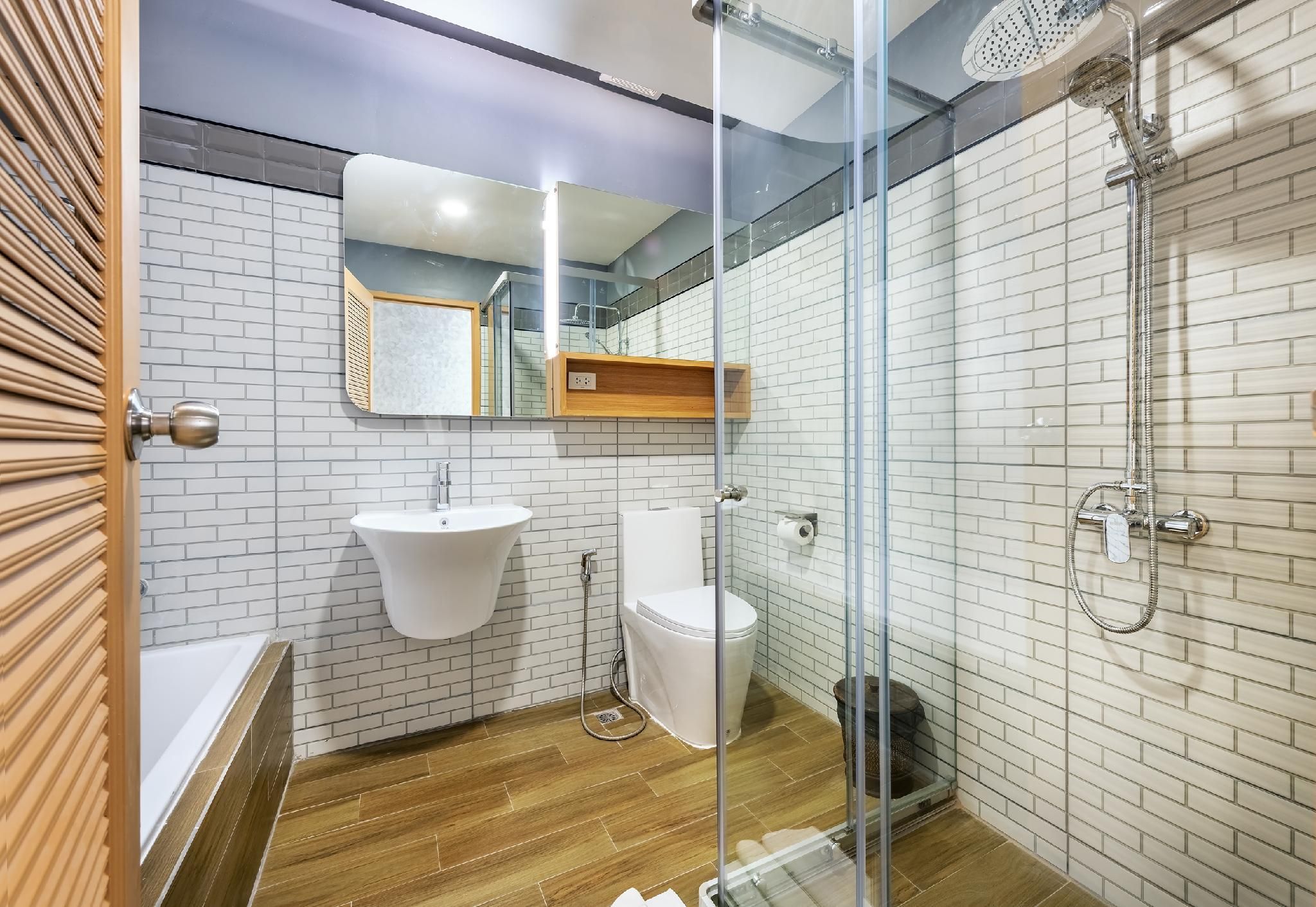 Qiu Hotel Sukhumvit Deluxe Room without Window 13