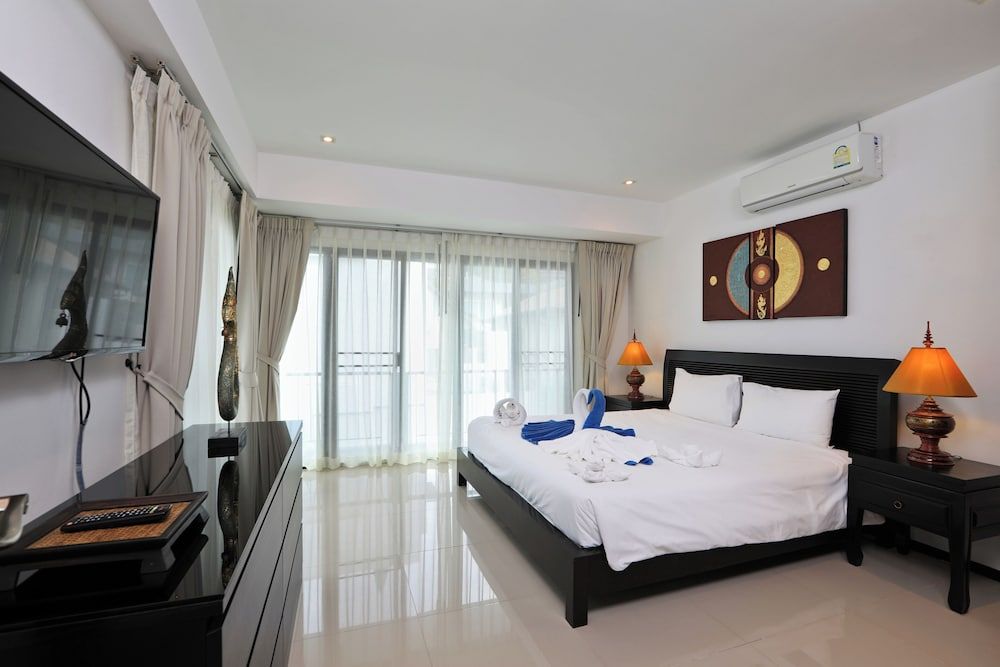 Thaimond Residence by TropicLook Deluxe Villa, 2 Bedrooms, Private Pool, Mountain View 4