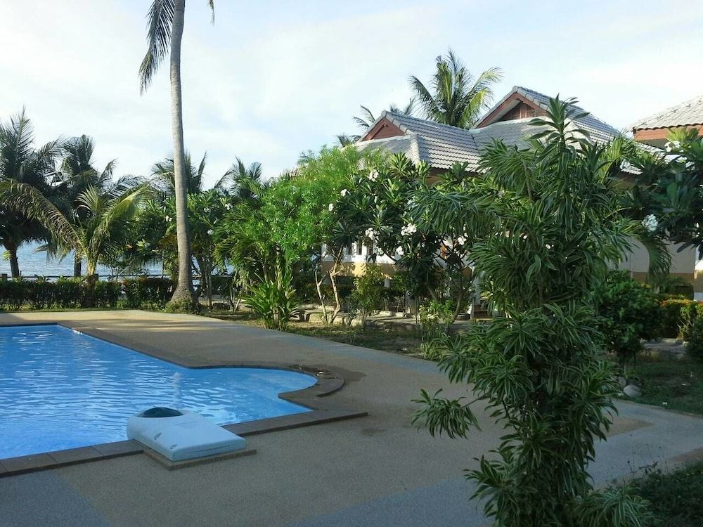 undefined Krisada Beach Resort 9