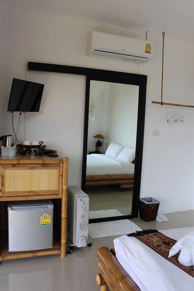 Deluxe Room with Spa Bath