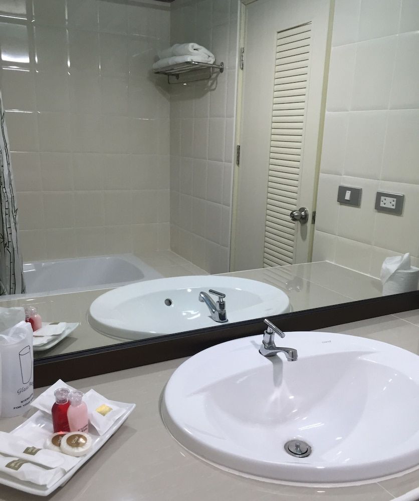 Toh Buk Seng Riverside Superior Room 5