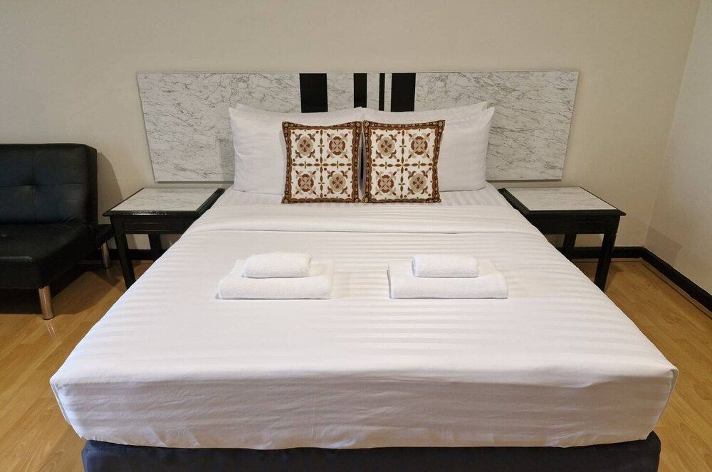 Town In Town Garden Resort Standard Double Room 9