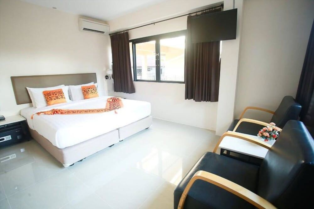 undefined Summer Tree Hotel 10