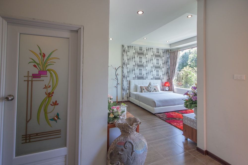 Bluemoon Riverside Resort Garden Cottage 2