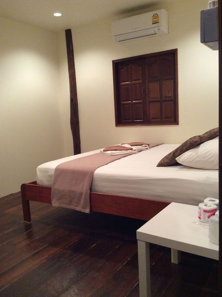 Standard Double Room (Air-Condition)