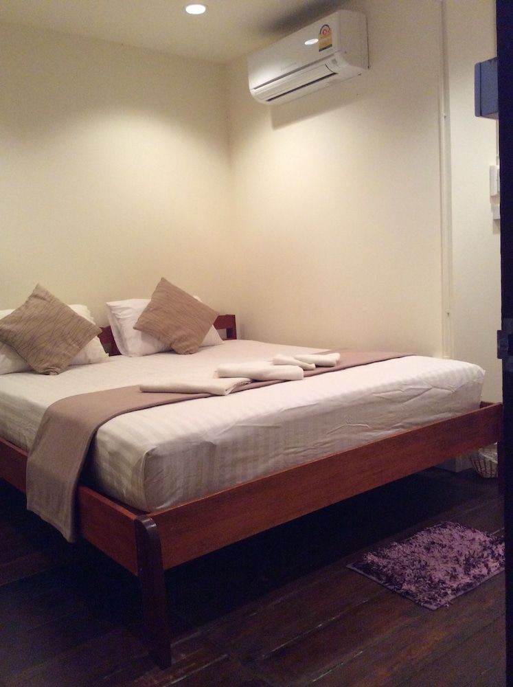 Standard Double Room (Air-Condition)