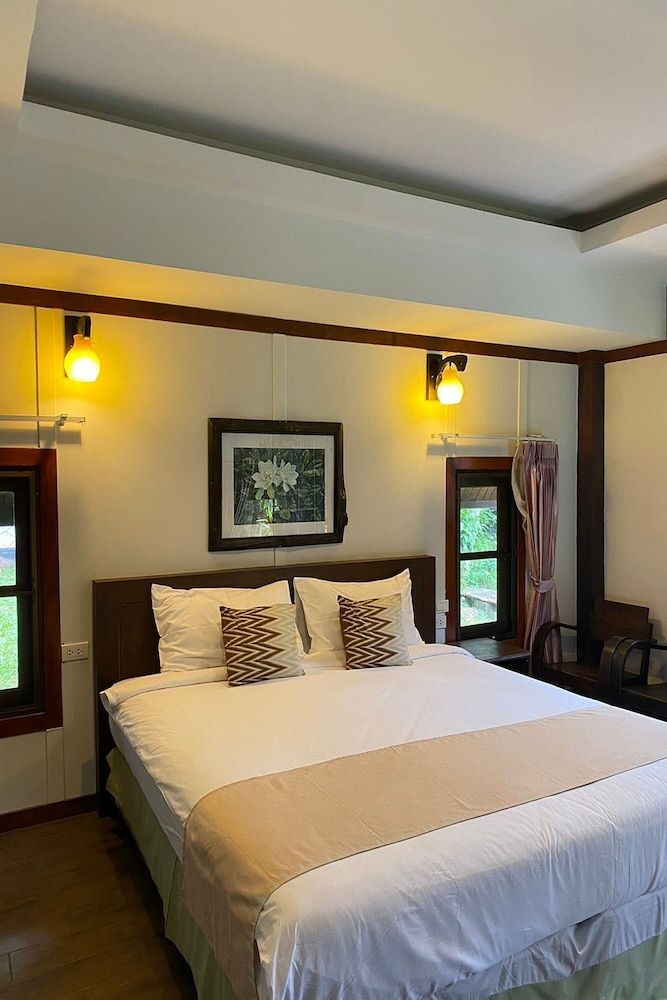 Villa, Mountain View