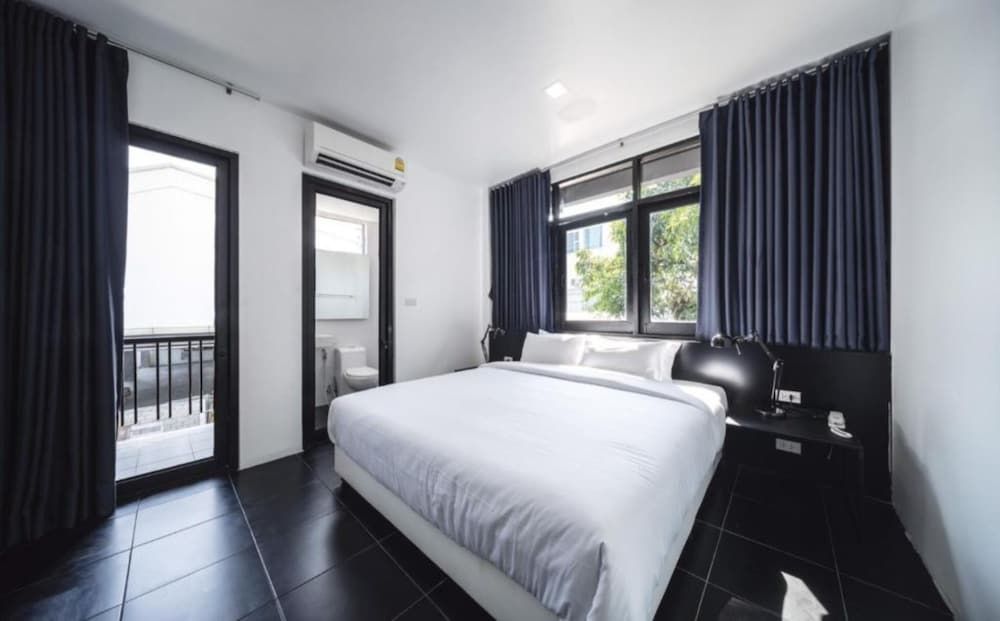 undefined The Common Hostel