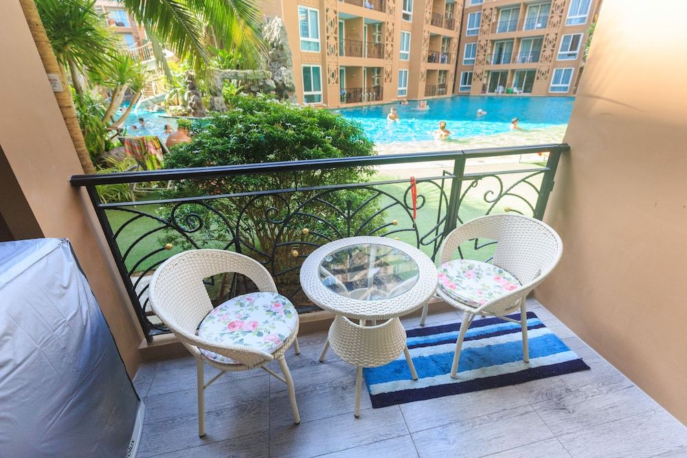 Atlantis Condo Resort By Wanida 1 Bedroom Apartment with Pool View 6