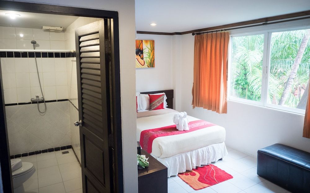 undefined The Nice Patong Hotel 3