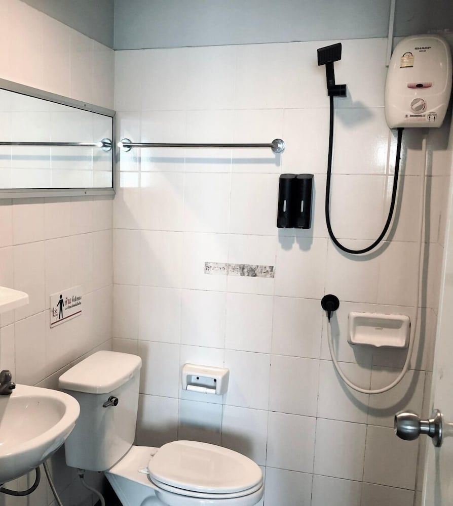 Betta Hostel Twin Sea View Room 4