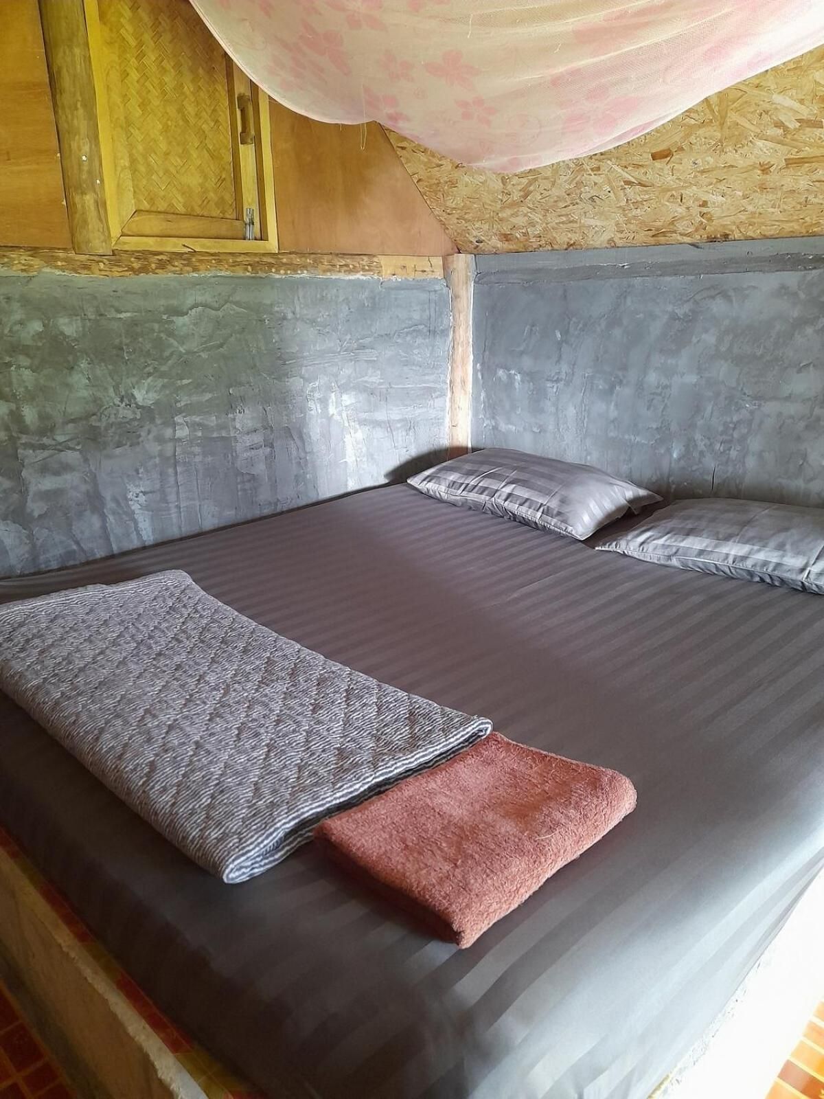 Double Room with Shared Toilet
