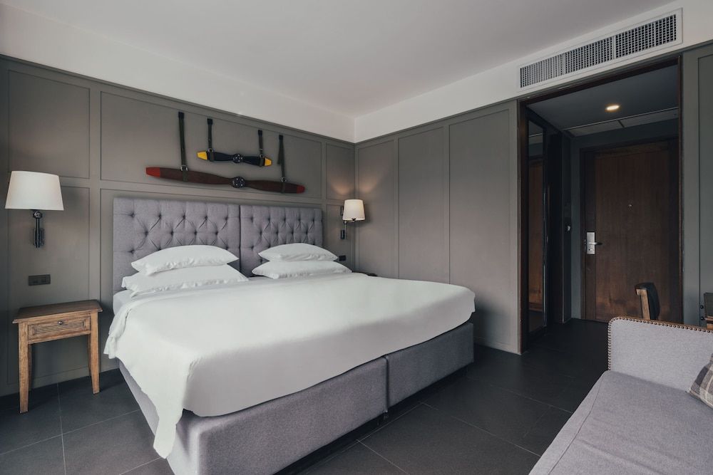 Sugar Marina Hotel - AVIATOR - Phuket Airport Deluxe Room