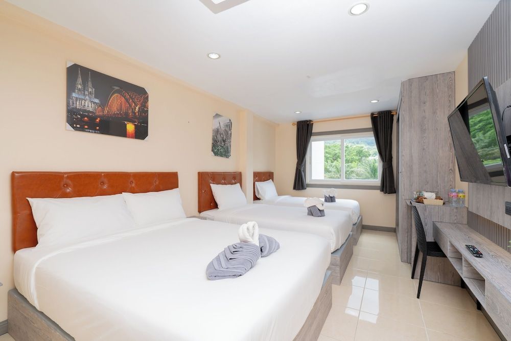Square One Hotel Patong Family Room 5