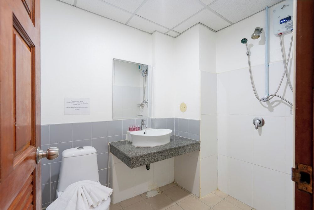 Square One Hotel Patong Family Room 10