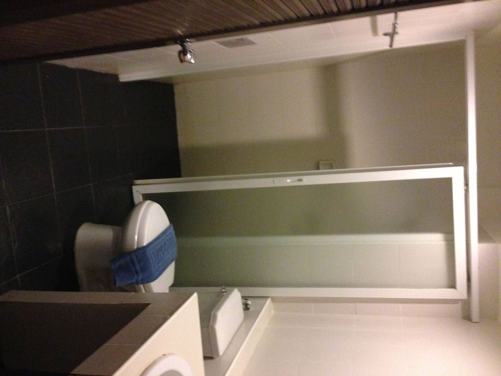 Be My Guest Boutique Hotel Deluxe Room 16