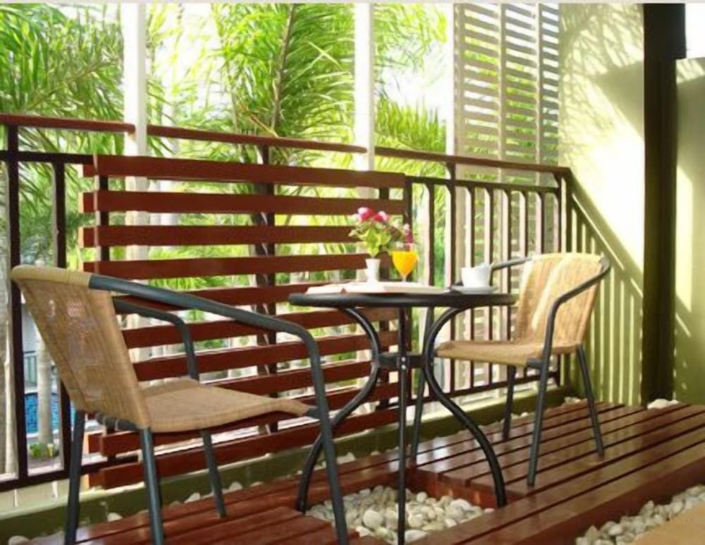 Be My Guest Boutique Hotel Deluxe Room 10