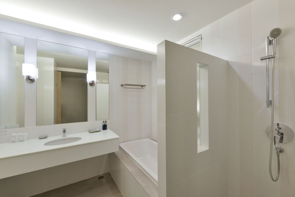 Hisea Huahin Hotel Superior Twin Room 4