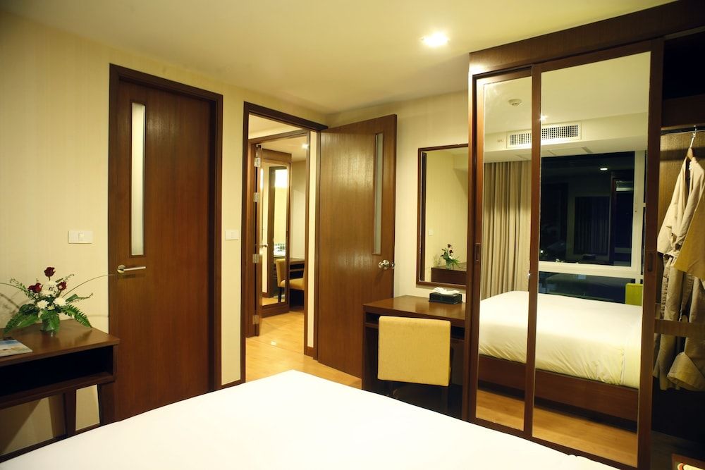 Premier Room